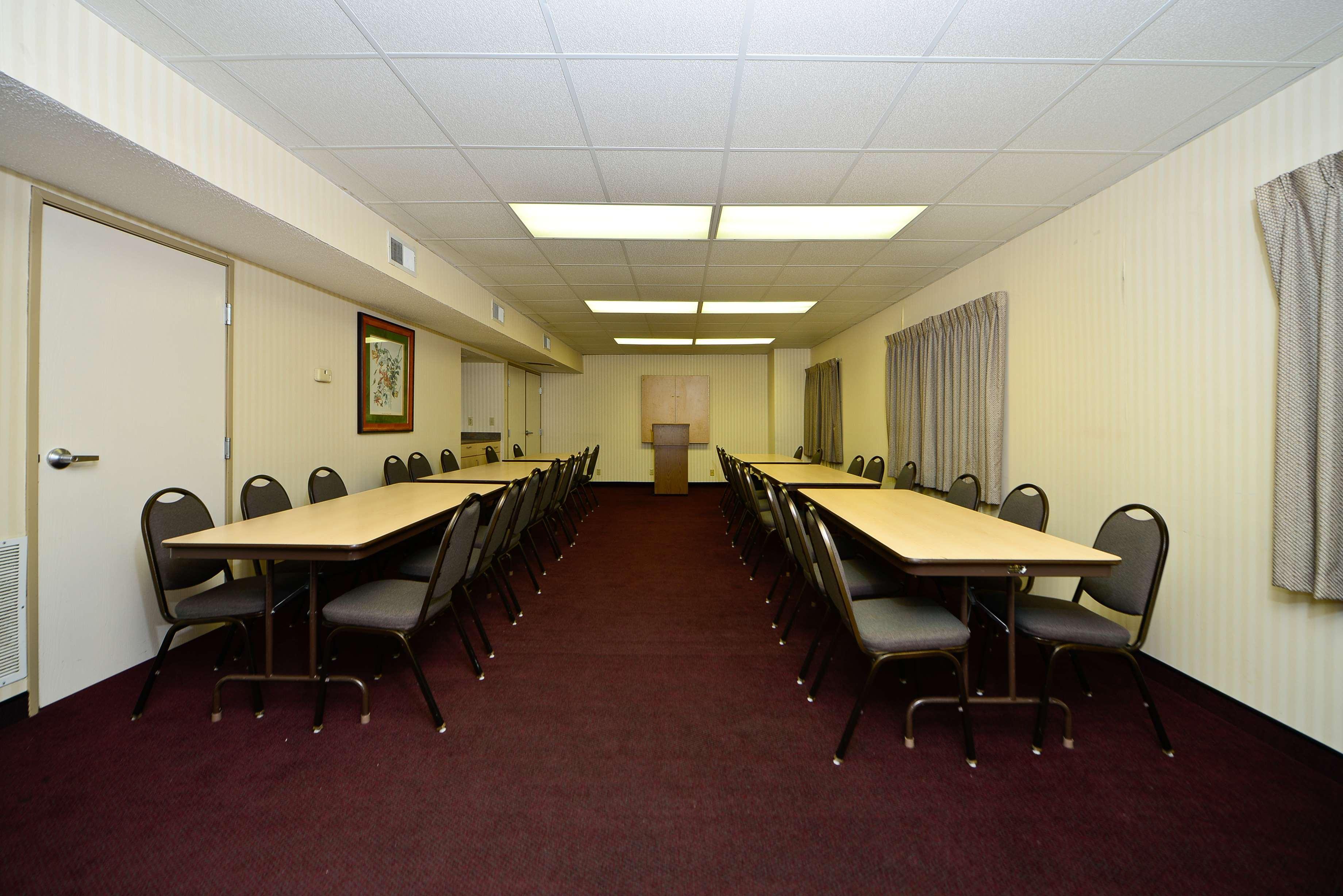 ホテル ラディソン オスカー フレイレ サンパウロ エクステリア 写真 Meeting room at a typical extended stay hotel